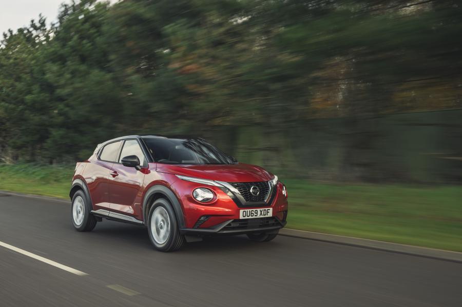 Nissan Juke 2019 года  (UK) (фото 2 из 40)